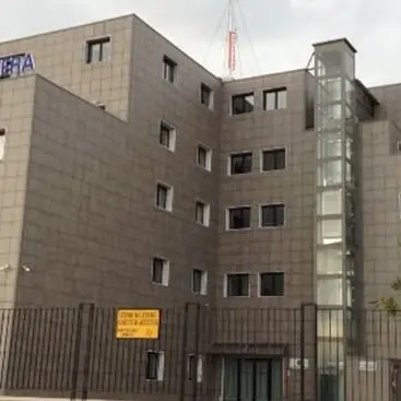 Soccorsi due statunitensi al largo dello Jonio