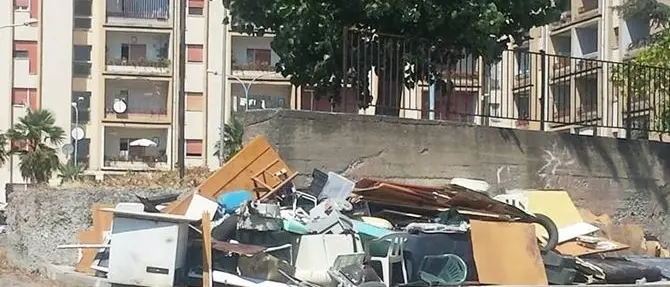 Lamezia, anche alla Ciampa discarica a cielo aperto