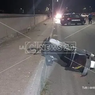 Catanzaro, finisce fuori strada con la moto: perde la vita un 48enne