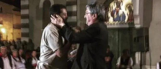 Acquaformosa, l’abbraccio tra Vescovo e Imam