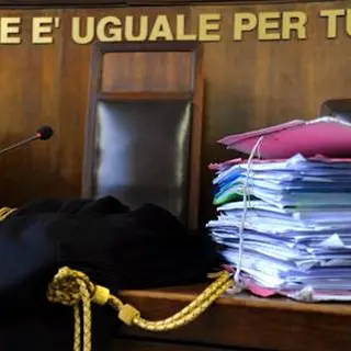 Tentata estorsione al parco eolico a Filogaso, disposti i domiciliari