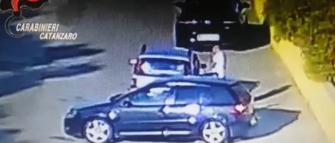 Evasione e spaccio, due arresti nel Catanzarese