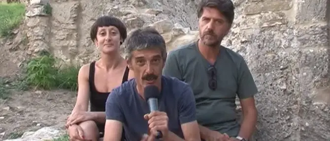 Mimì, Cocò e Carminuzzu u pazzu in scena al Castello di Savuto di Cleto (VIDEO)