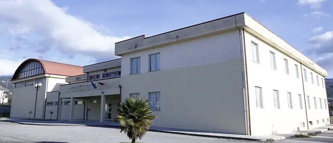 Bambini senza aula a Lamezia Terme. Il sindaco Mascaro rassicura (VIDEO)