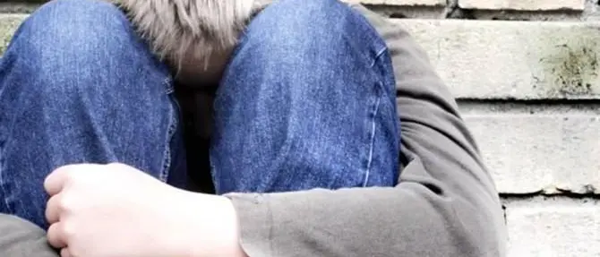 Denigrano la compagna di classe disabile, denunciati tre giovani di Roggiano Gravina per bullismo