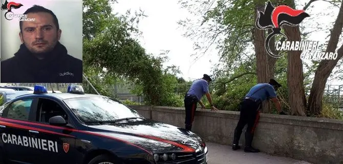 Catanzaro, sorpreso ad appiccare un incendio vicino al parco: arrestato