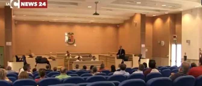 Crisi Provincia Vibo, il Ministero s’impegna per il saldo di 3 mensilità (VIDEO)