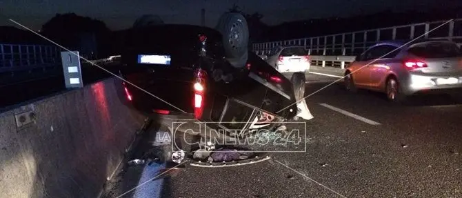 Catanzaro, si ribalta sulla statale 280: illesa la conducente