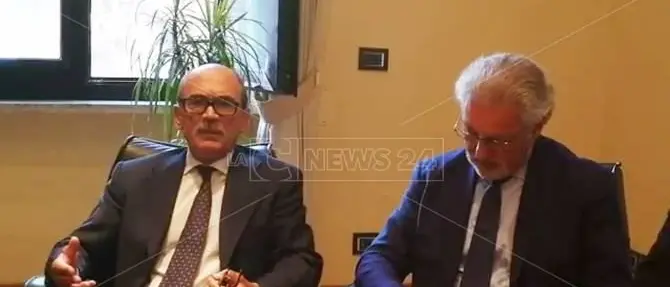 Santini della Madonna affissi a Rosarno, identificati gli autori