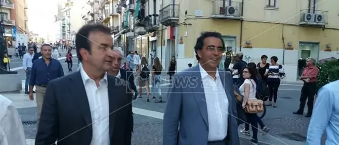 Comune di Cosenza, sopralluogo Calatrava-Occhiuto sul ponte (VIDEO)