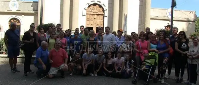 Non si arresta l'afflusso di fedeli al santuario Santa Maria delle Grazie