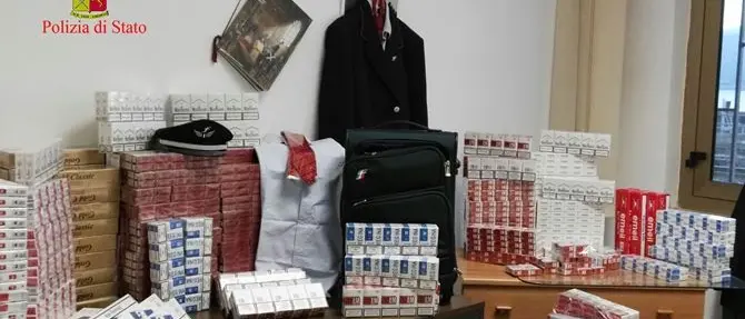 In possesso di quasi mezzo quintale di sigarette, denunciato
