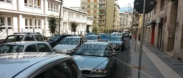 Cosenza, chiude al traffico Via Misasi: la città precipita nel caos (VIDEO)
