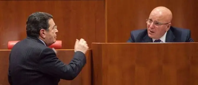 Il finto silenzio della politica calabrese alla vigilia del Consiglio Regionale