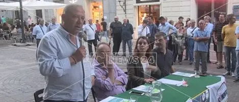 Ferrara (M5S): «L'Europa si rifiuta di contrastare la criminalità organizzata» (INTERVISTE)