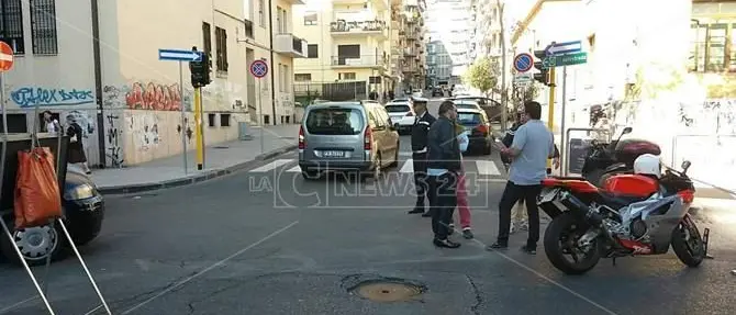 Cosenza: Via Misasi regge all’urto del primo giorno di scuola (VIDEO)