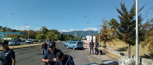 Pluripregiudicati a spasso per Cosenza arrestati dalla polizia
