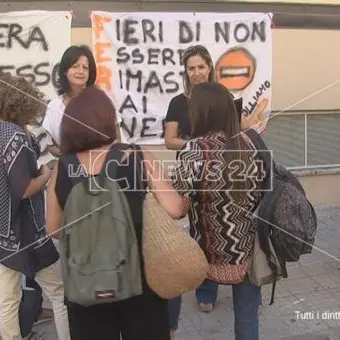 Genitori e studenti occupano il liceo “Fermi” a Cosenza