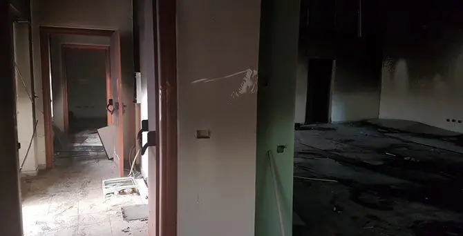 Reggio, destinata ad un centro di sostegno ai disabili: in fiamme ex emeroteca