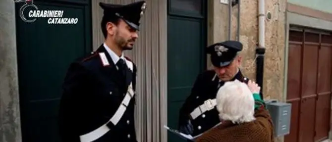 Catanzaro, truffe agli anziani: denunciate due persone