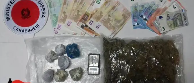 Reggio Calabria, arresto per detenzione di marijuana