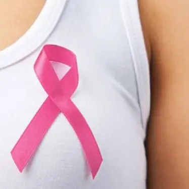 Giornata Airc, anche la Calabria si tinge di rosa