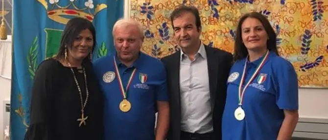 Il campione di fotografia subacquea Francesco Sesso, ricevuto da Occhiuto