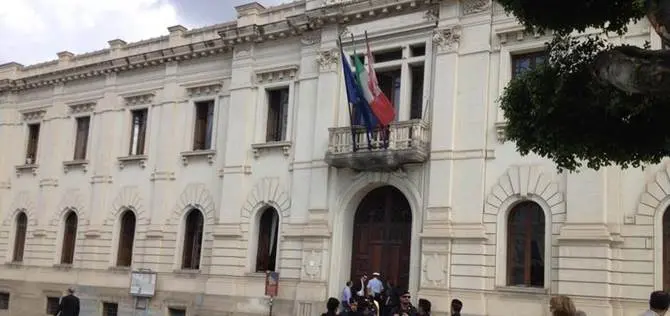 Reggio: blitz dei carabinieri a palazzo San Giorgio, acquisiti documenti