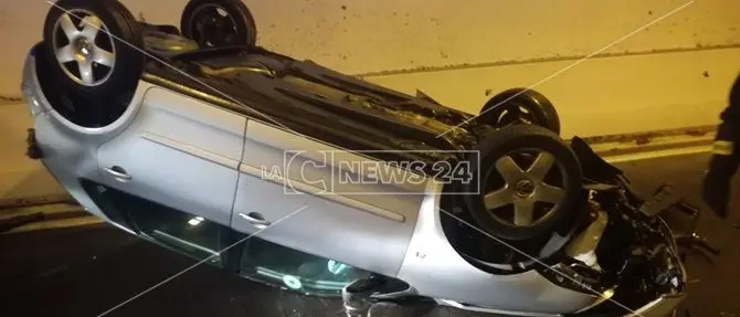 Catanzaro, incidente stradale sulla statale 106 a Soverato (FOTO)