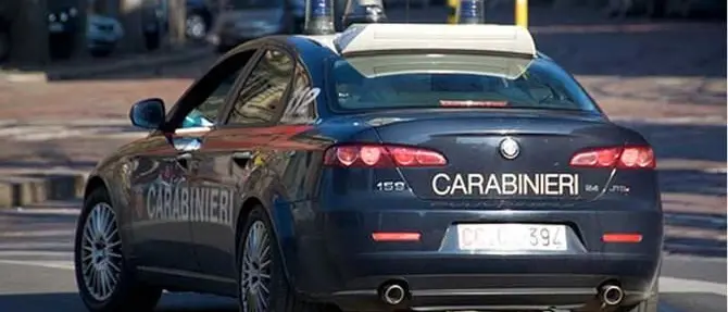 Catanzaro, al culmine di una lite familiare minaccia di buttarsi dal ponte