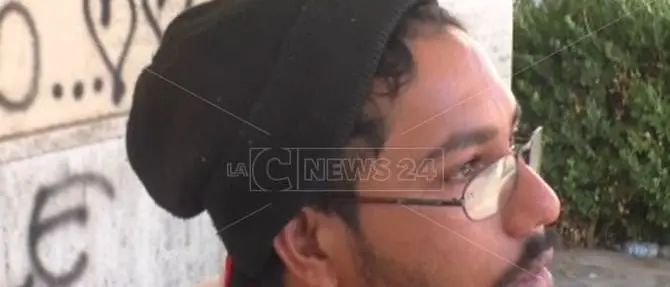 Assan, il senzatetto che sogna di tornare a casa (VIDEO)