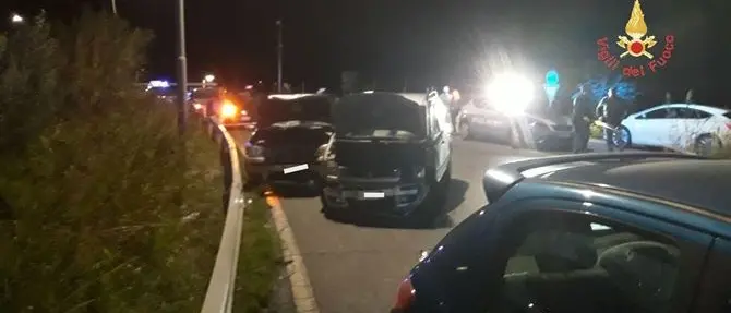 Catanzaro, scontro tra quattro auto: sei persone coinvolte