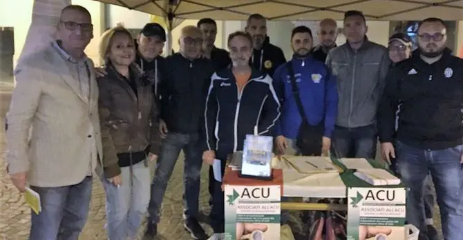 Lamezia, Azione Identitaria e Acu per raccolta firme su problema rimborsi acqua