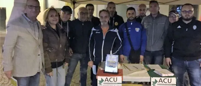 Lamezia, Azione Identitaria e Acu per raccolta firme su problema rimborsi acqua