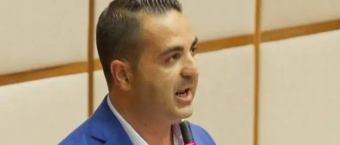 Cannizzaro resta in Fi e promette battaglia: «Stop al fuoco amico»