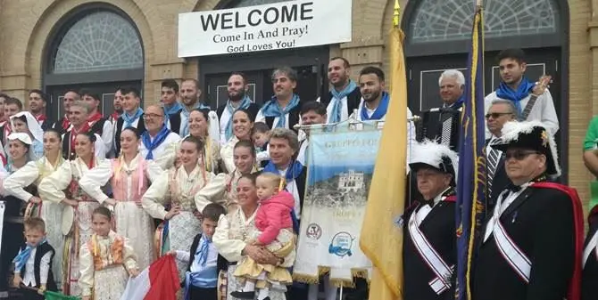 Tropea, il gruppo folk al Columbus Day negli Stati Uniti