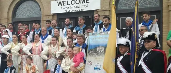 Tropea, il gruppo folk al Columbus Day negli Stati Uniti