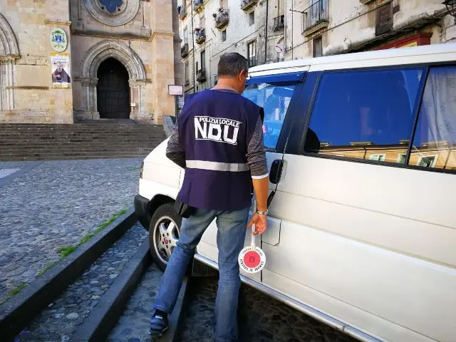 Cosenza, controlli a tappeto del Nucleo Decoro Urbano