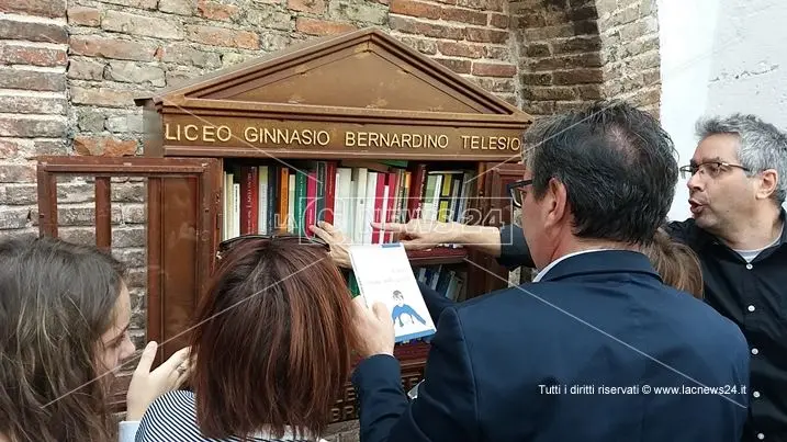 Cosenza, torna a riempirsi la Little Free Library