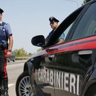 Aggredisce i carabinieri, un arresto a Zagarise (Foto)
