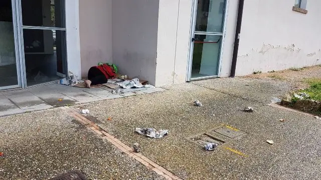 Cosenza: bivacca in chiesa in stato di alterazione alcolica, interviene la polizia municipale
