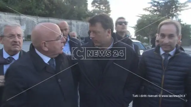 Renzi in visita nei luoghi sacri di San Francesco di Paola (FOTO-VIDEO)