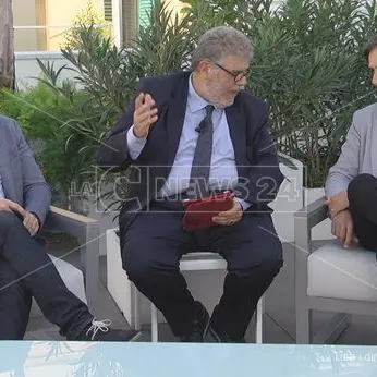 PUBBLICA PIAZZA | Intervista a Falcomatà