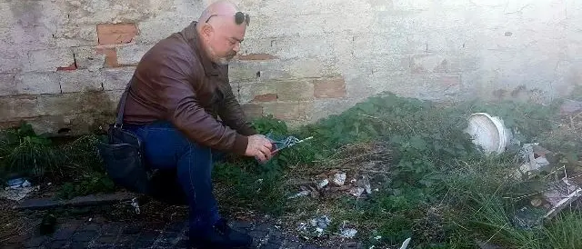 Cosenza, allarme droga. Decine di siringhe rimosse in pieno centro (FOTO)