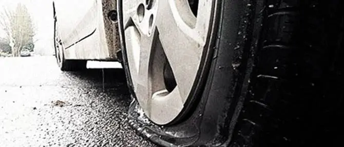 Intimidazioni, squarciate gomme auto segretario comunale Cassano