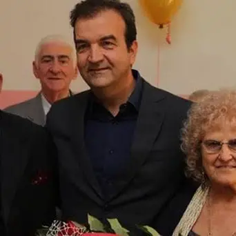 Festeggiano 60 anni di matrimonio, l’omaggio del sindaco Occhiuto