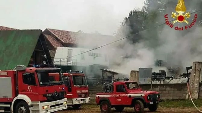 Incendio al villaggio Palumbo, il prefetto convoca comitato