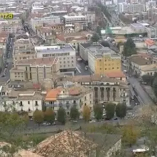 Inchiesta Cosenza, dubbi sul mancato coinvolgimento della politica