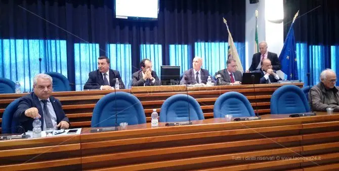 Catanzaro, bilancio Provincia: parere positivo dell’assemblea dei sindaci (VIDEO)
