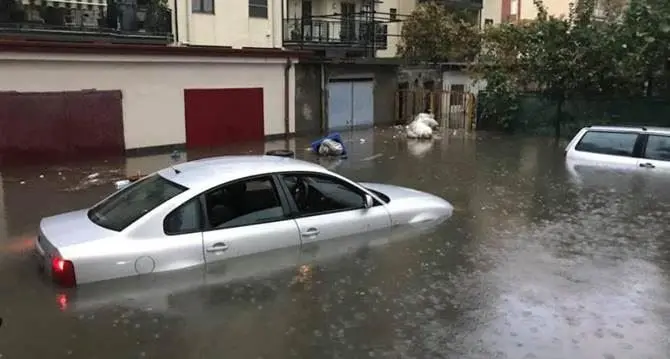 Temporali, grandinate e vento: allerta meteo in Calabria (FOTO/VIDEO)